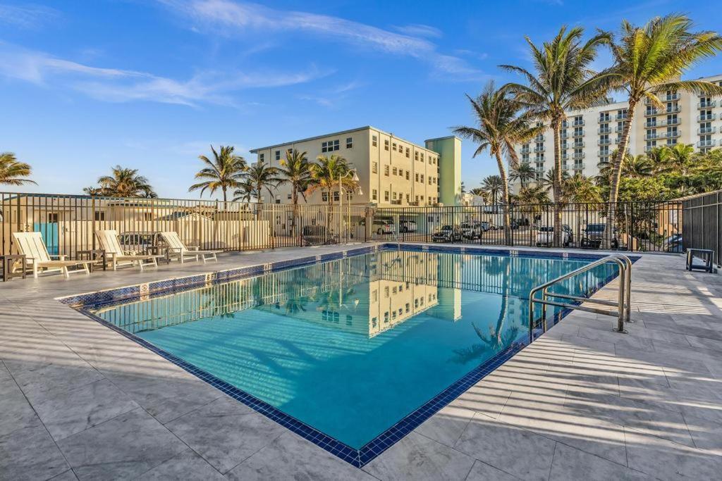 Beachfront & Pool Near Marriott Hollywood Beach Buitenkant foto