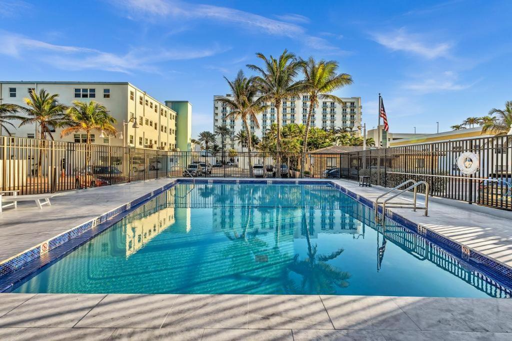 Beachfront & Pool Near Marriott Hollywood Beach Buitenkant foto
